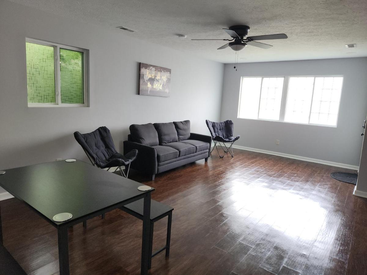 Апартаменты 5 Min From Downtown Indy Индианаполис Экстерьер фото